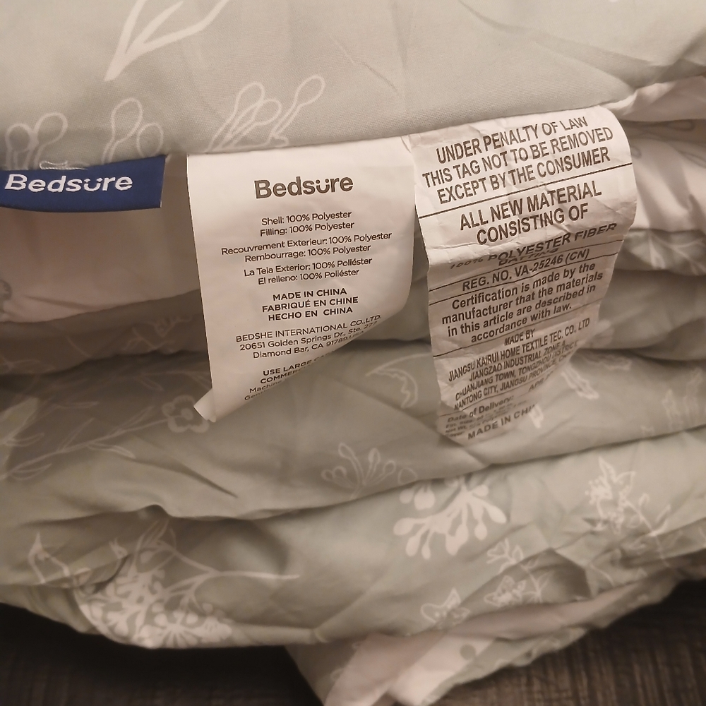 comforter - Picture 2 of 3